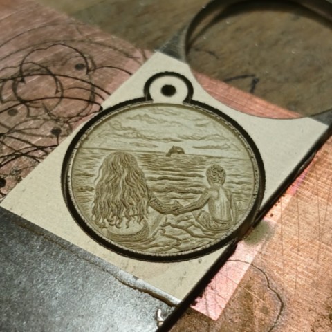 Your personal family photos 3D engraved sterling silver jewellery